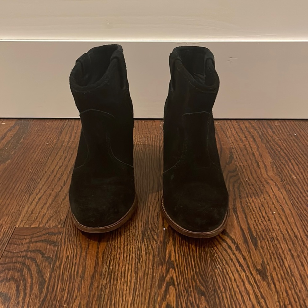 Splendid Suede Ankle Boots in Black size 6